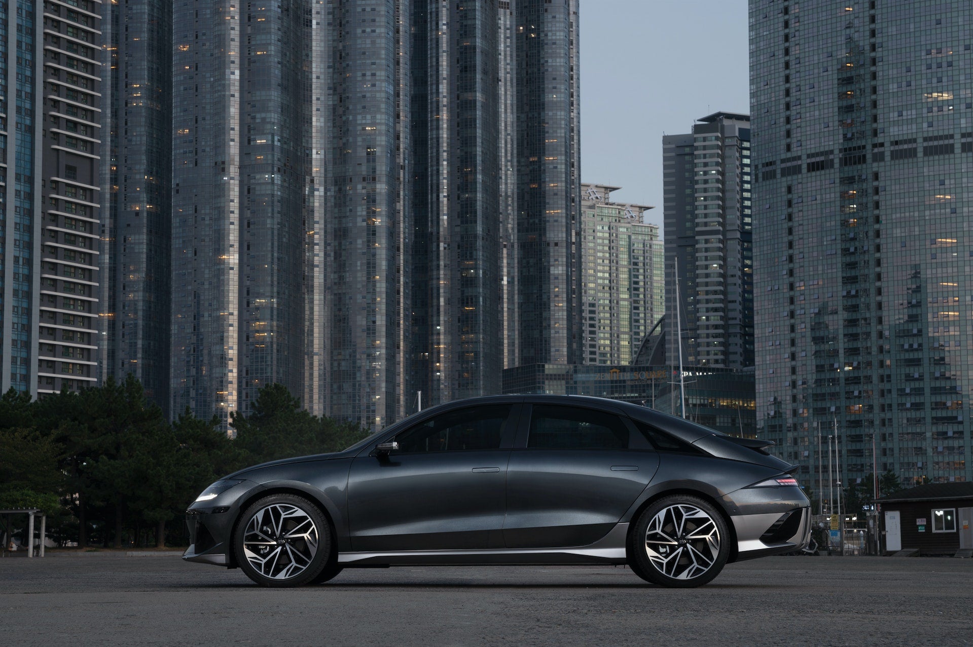 Electrifying the Future: The Transformative Power of Electric Vehicles in a Changing World